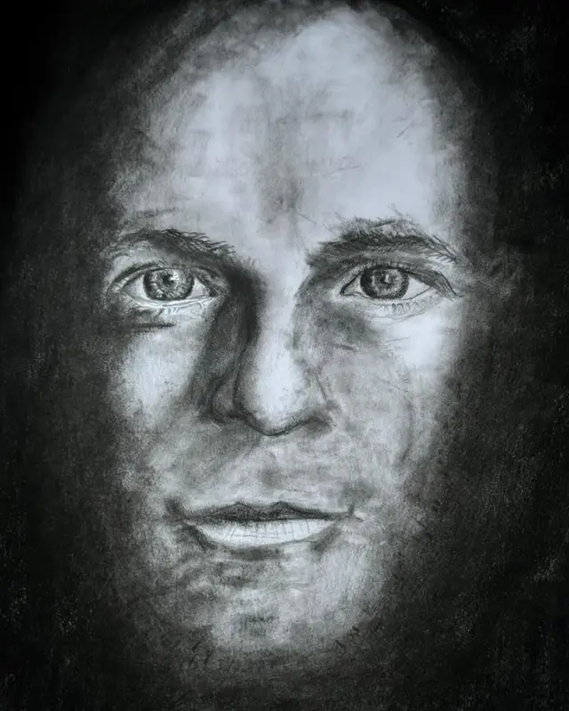 Self Portrait #drawing #carvão #sketching #pencil #pencildrawing #selfportrait